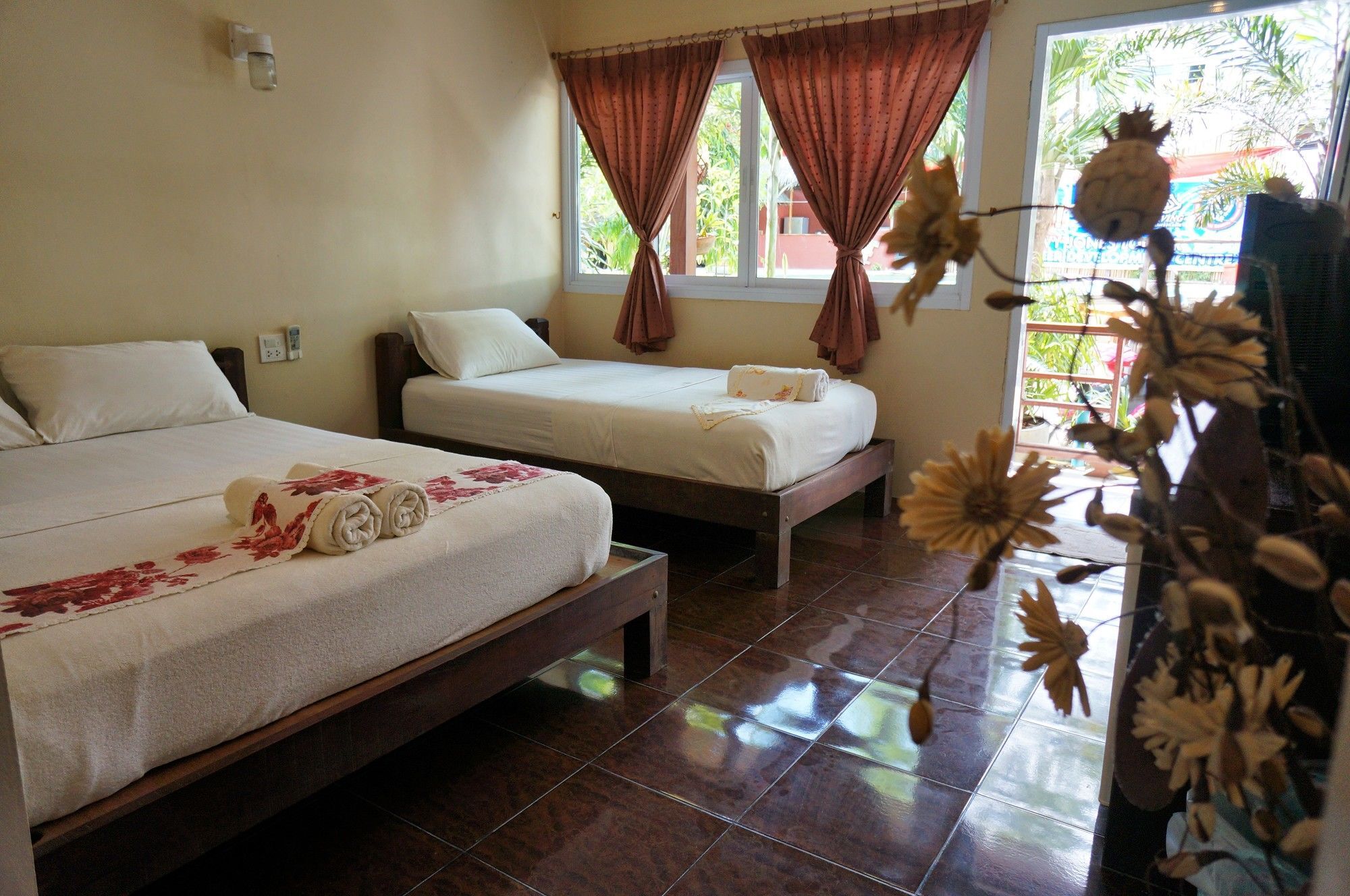 Silver Sands Beach Resort Koh Tao Exterior photo