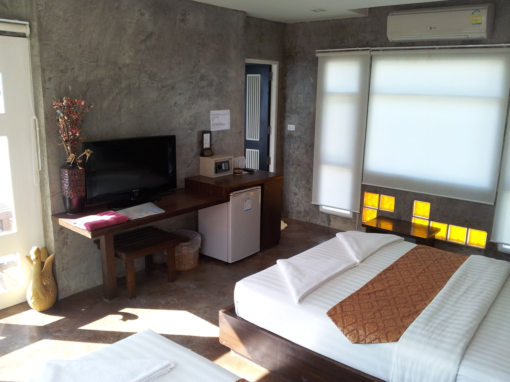 Silver Sands Beach Resort Koh Tao Exterior photo